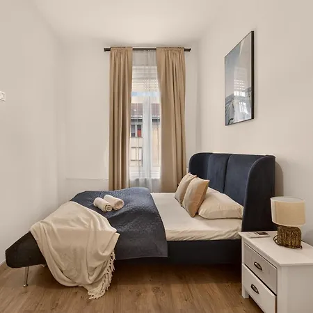 Rakoczi Grand 4br 4bath In 公寓