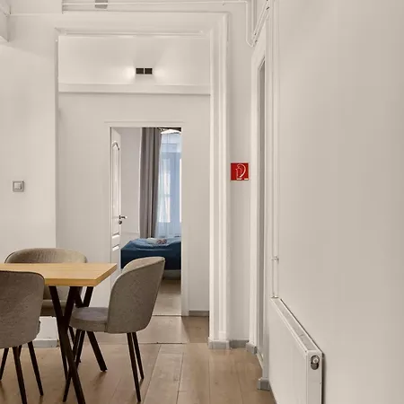 公寓 Rakoczi Grand 4br 4bath In 布达佩斯