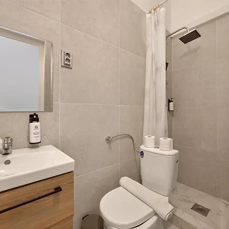 Rakoczi Grand 4br 4bath In Apartman Budapest