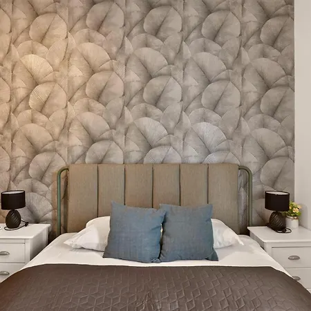 Apartman Rakoczi Grand 4br 4bath In *